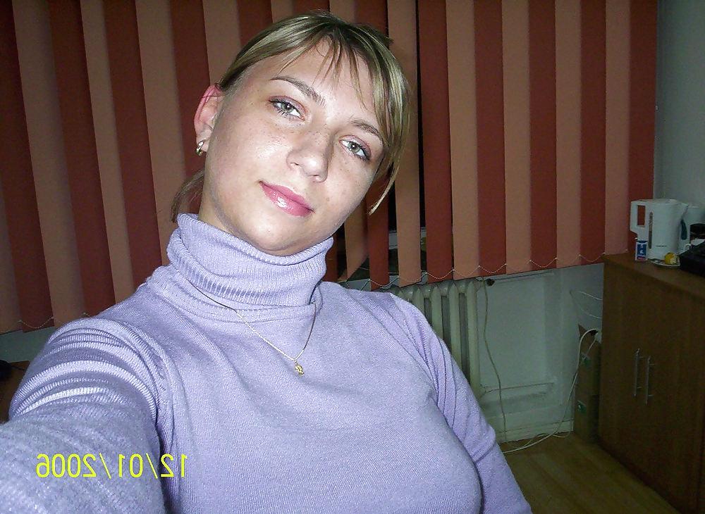 20P Sexy Amateur Blonde Milf 