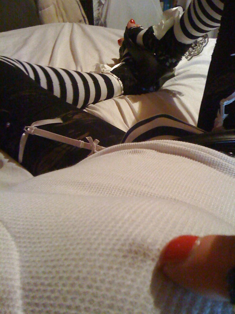 12P Black and White Stripes