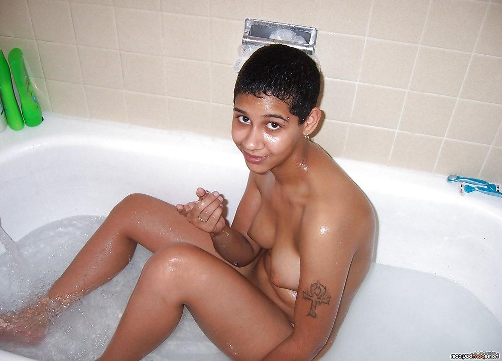 14P Lusty lesbians kissing and touching