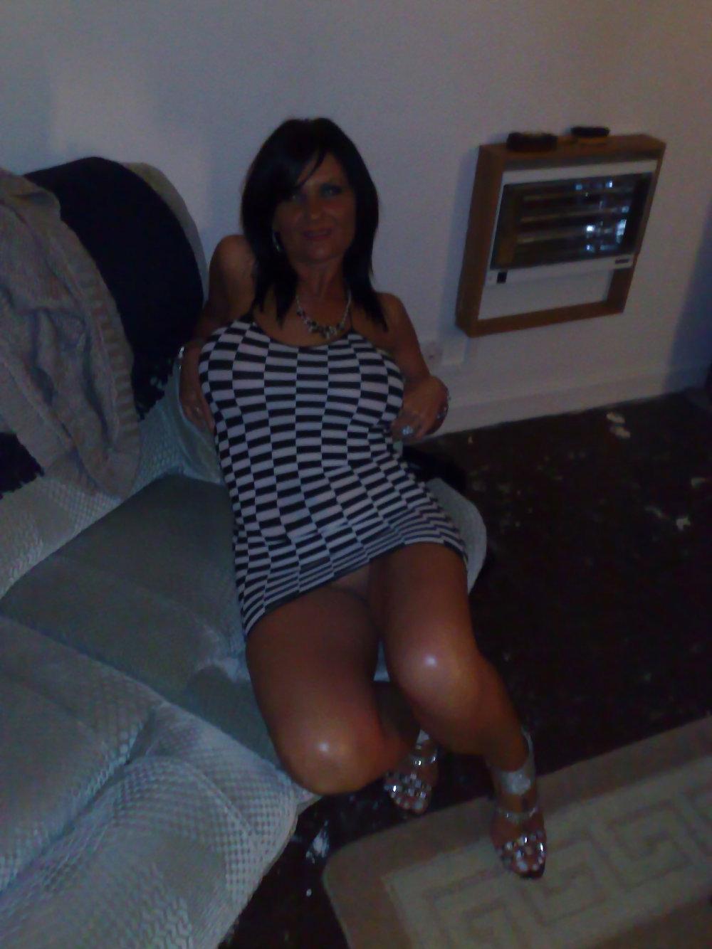 25P Married whore loves black coks.
