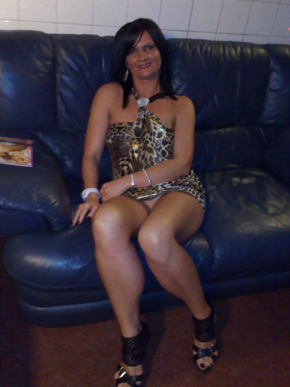 25P Married whore loves black coks.
