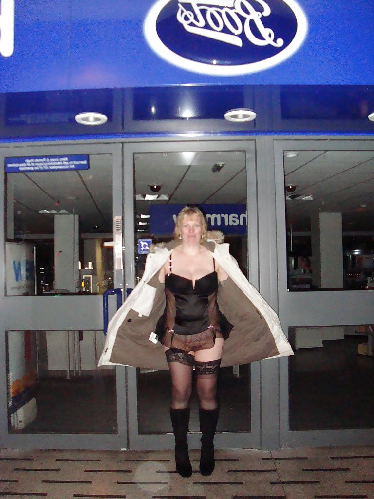 25P Amateur milf 246