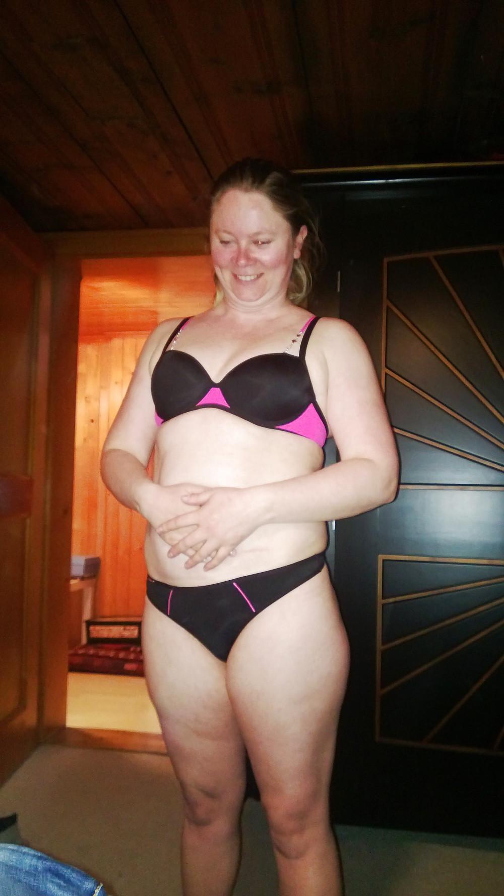 12P This Mature Cucks