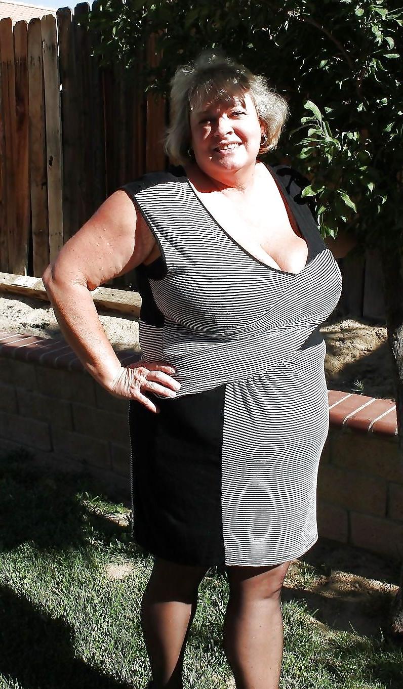 25P Amateur milf 208