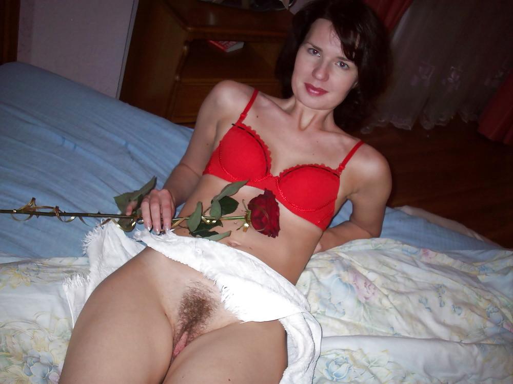 13P Amateur Milf 4