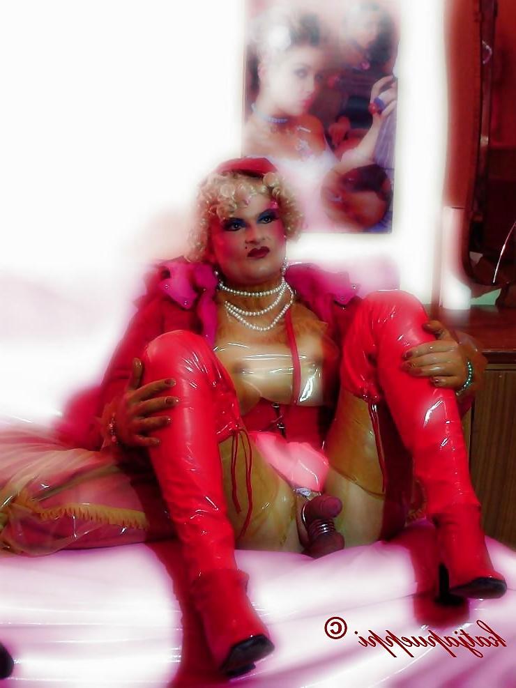 7P Dirty rubber transgender whore