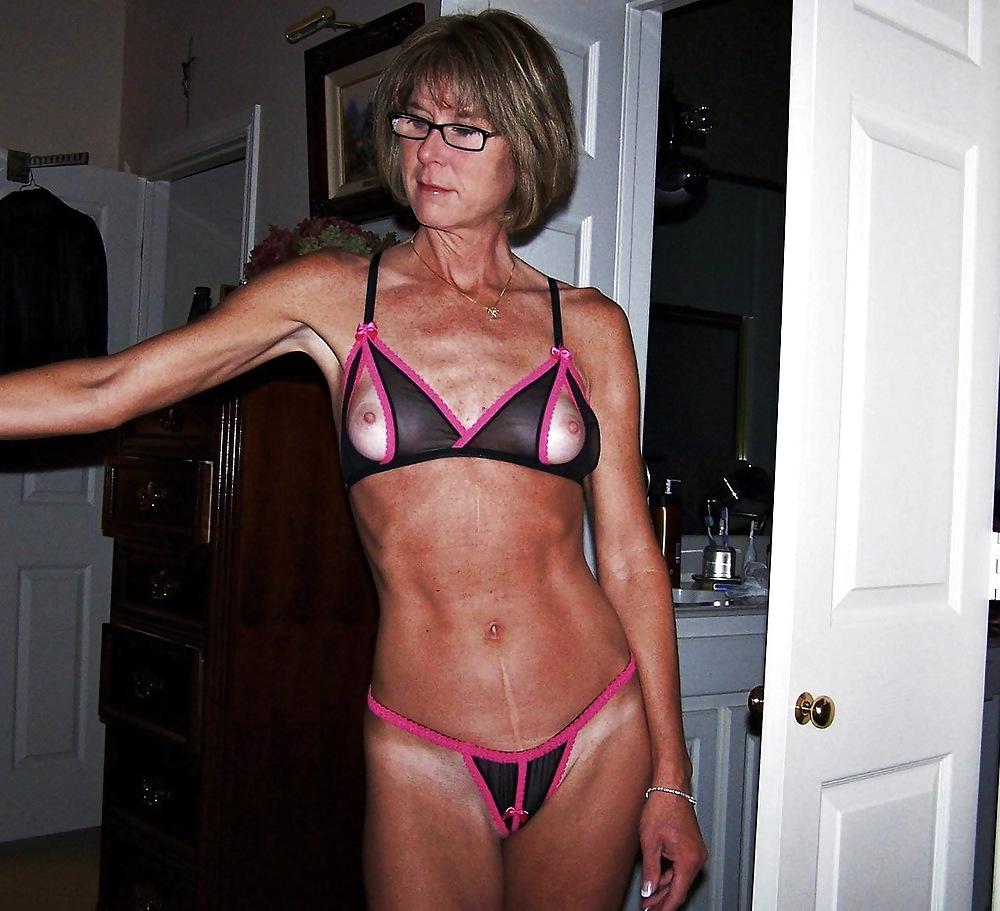 25P Amateur milf 162