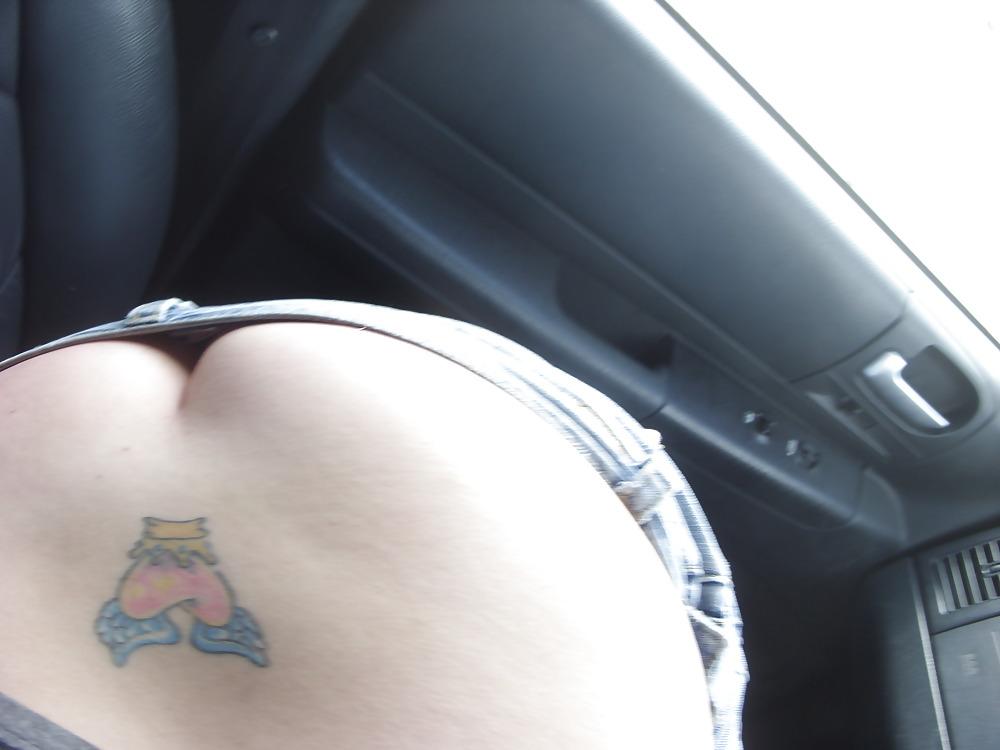 24P PALE PRINCESS WHILE DRIVIN ROUND TOWN.