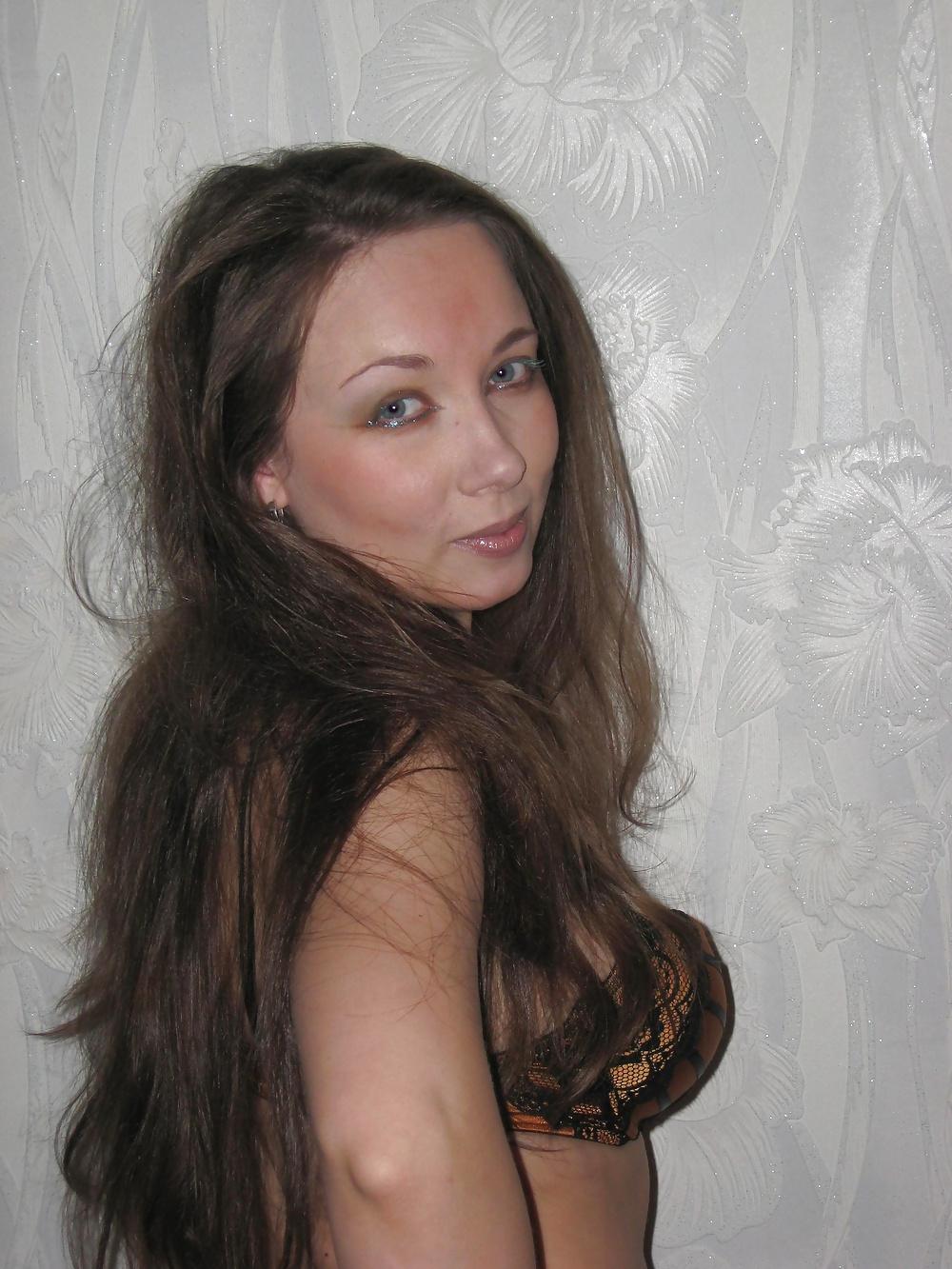 25P Amateur MILF Blond