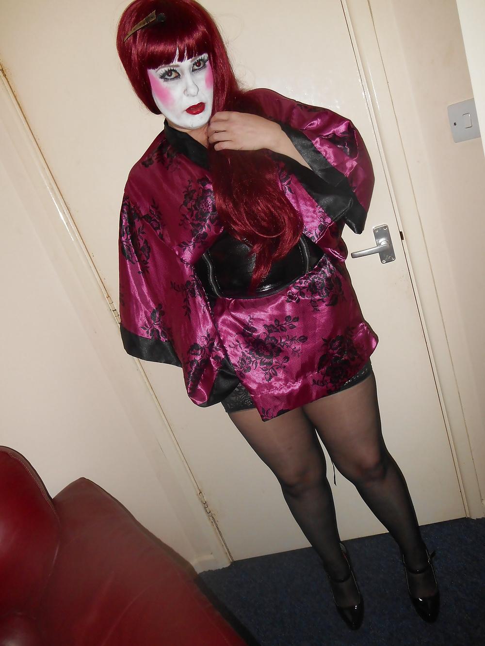 25P The Doll Mistress