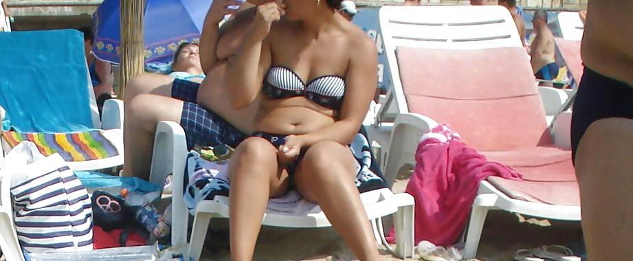 23P Spy mature beach summer romanian