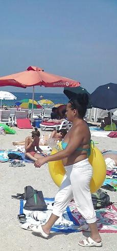 23P Spy mature beach summer romanian