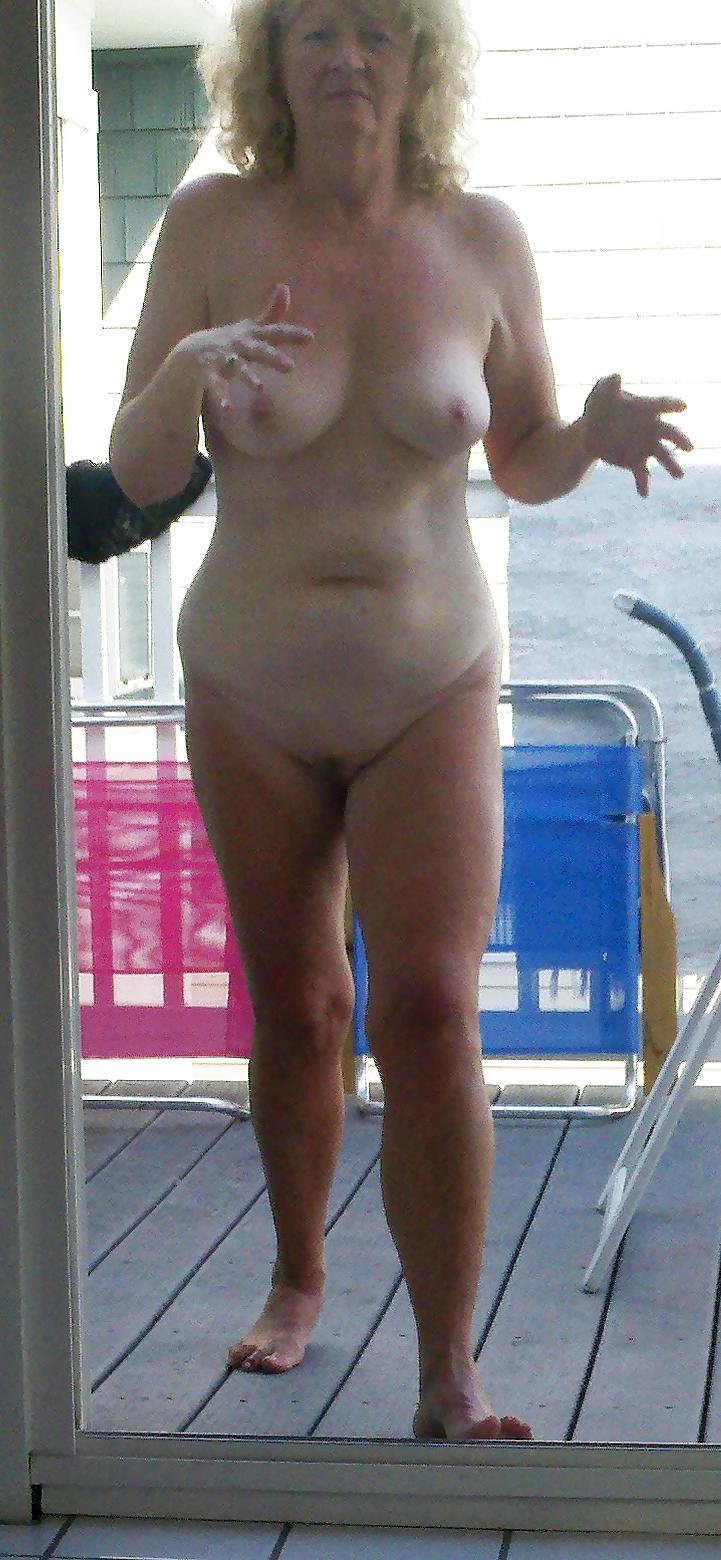 25P Donna from NH