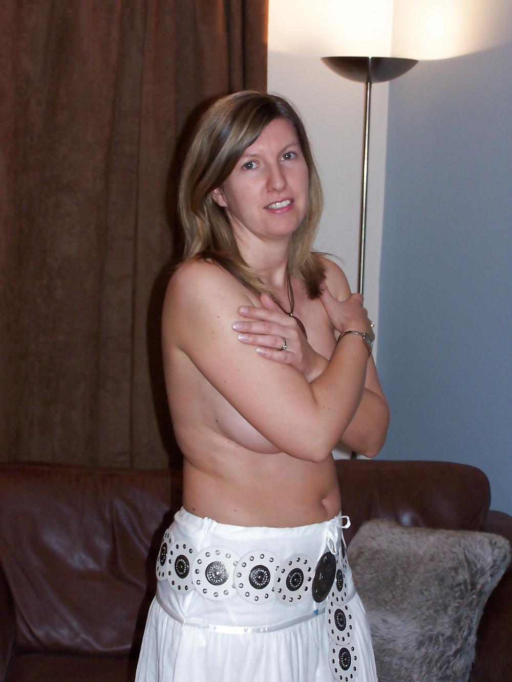 17P Love this Amateur MILF. Anyone got More of Her?