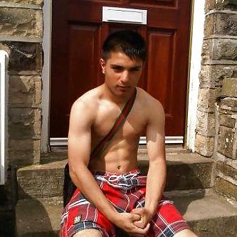25P British Asians