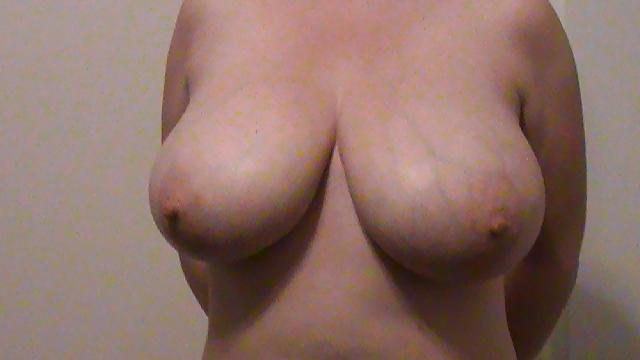 5P Amateur MILF Lateshay 36 F large tits