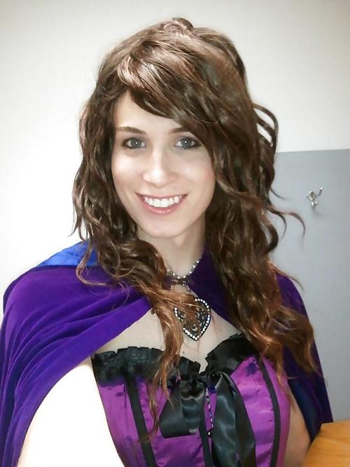 25P White Sissy Bitch's