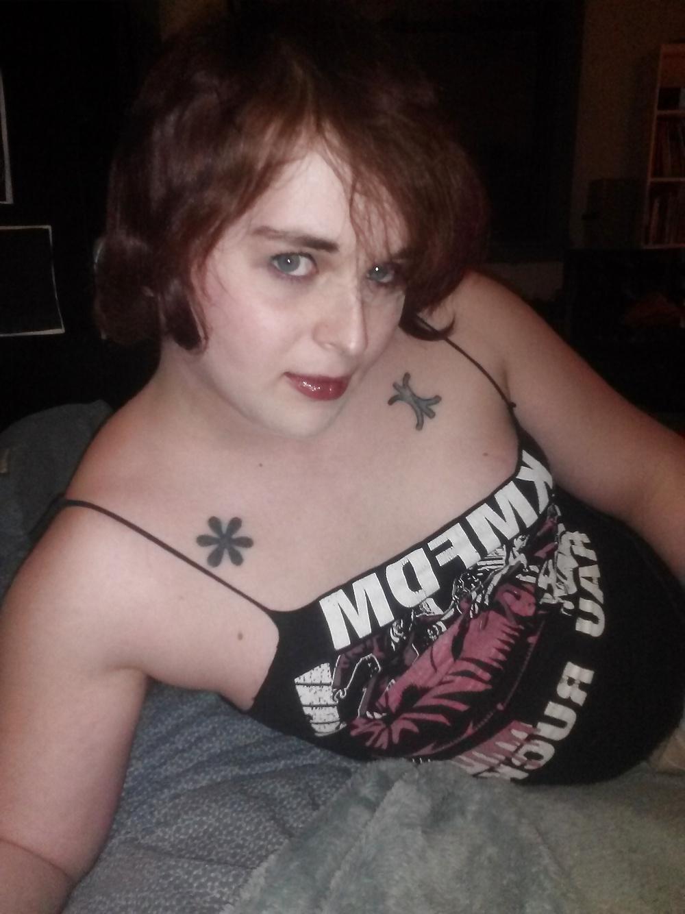 25P White Sissy Bitch's