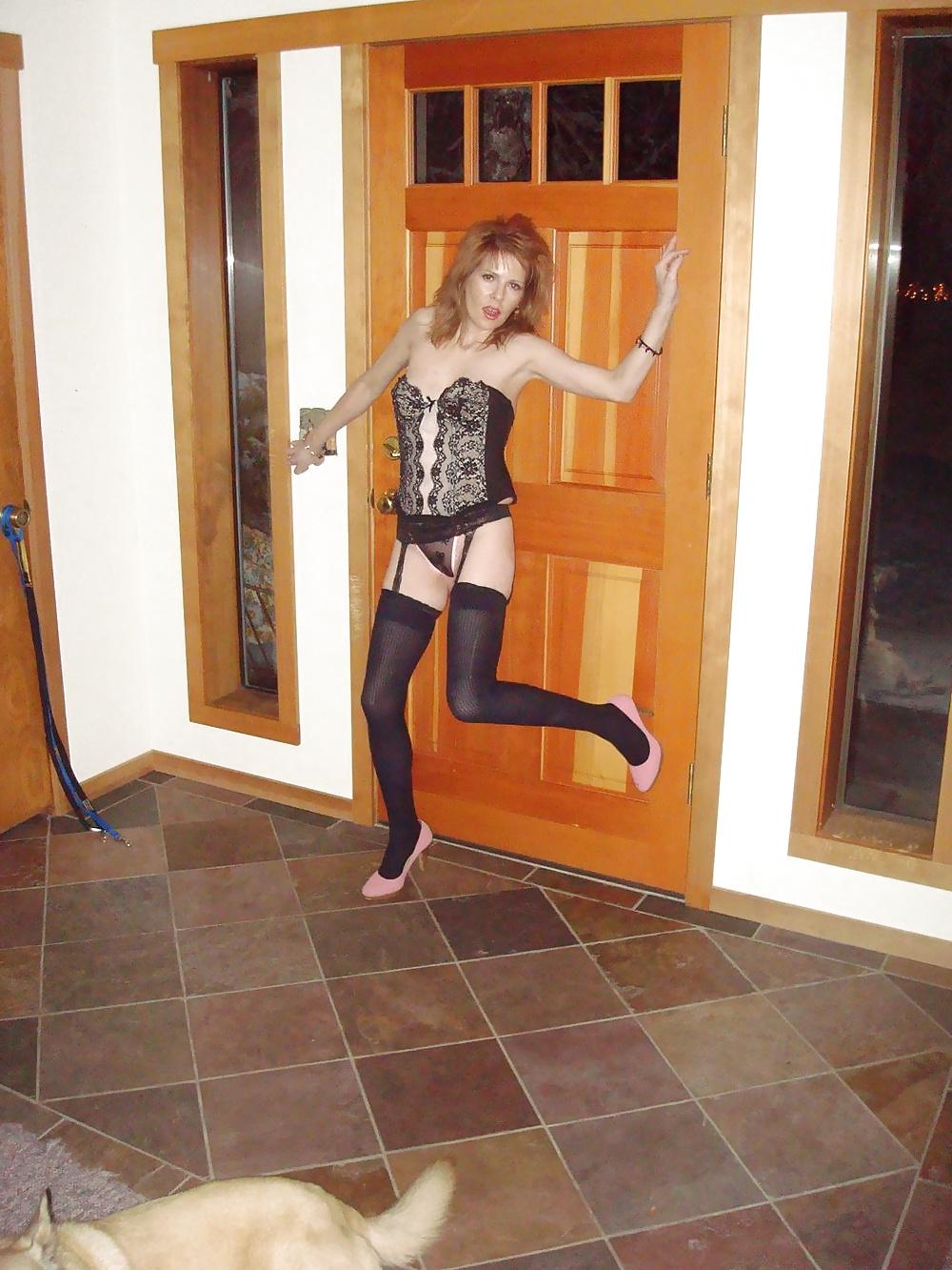 25P Perfect Amateur MILF