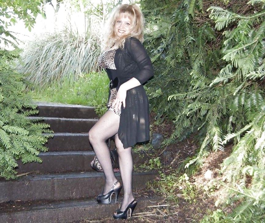 25P Amateur milf 477