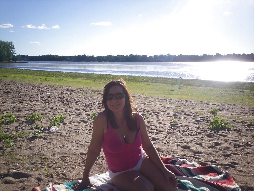 21P Amateur milf