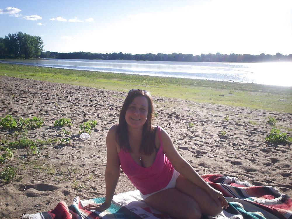 21P Amateur milf