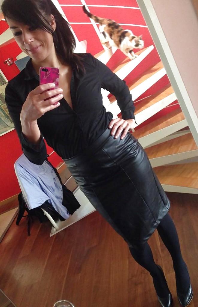 25P Sexy Swiss MILF