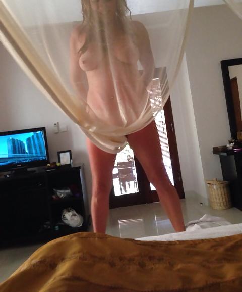 25P Horny amateur MILF