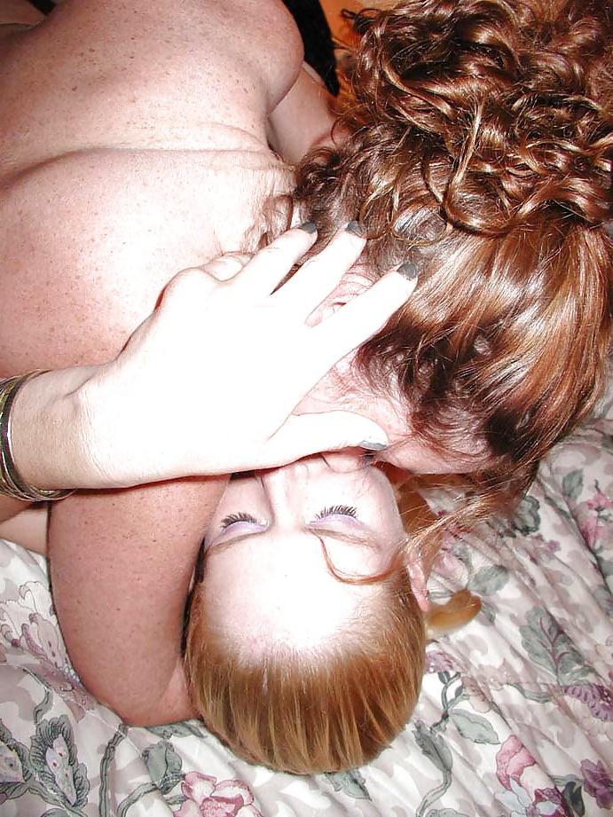 20P Amateur lesbian
