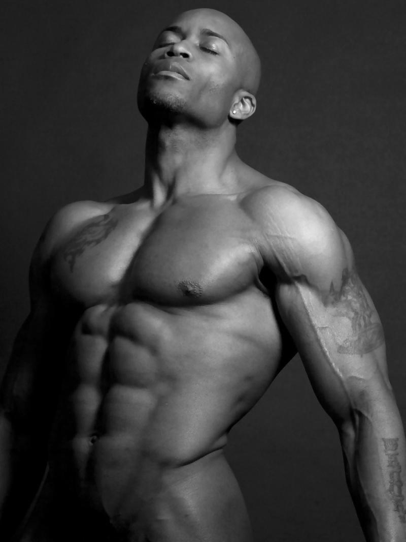 25P Black guys to please the white girls