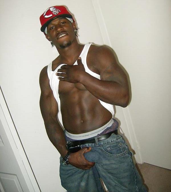 25P Black guys to please the white girls