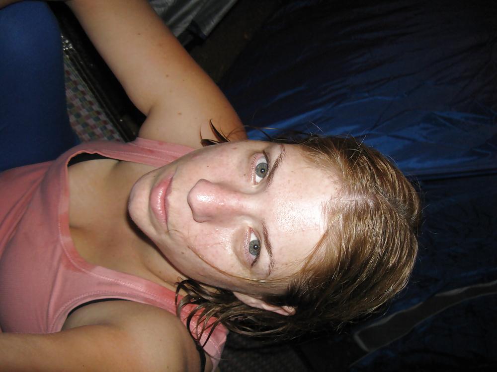 25P Amateur red milf