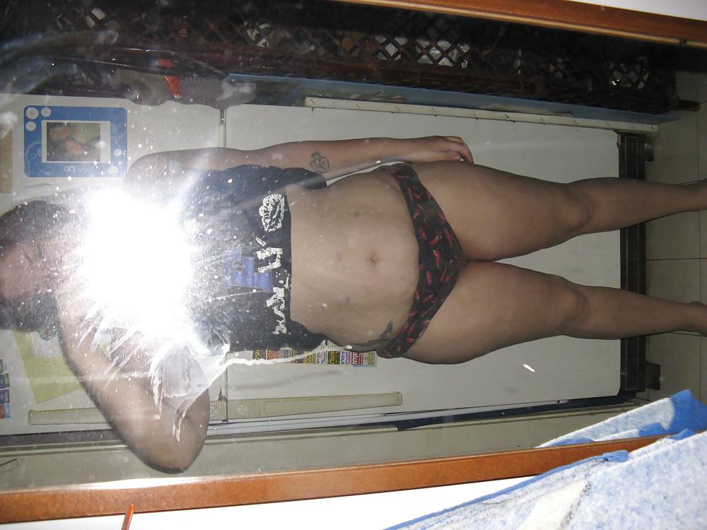 25P Amateur red milf