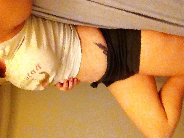 25P Amateur red milf