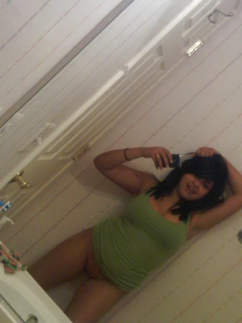25P Chubby Desi girl