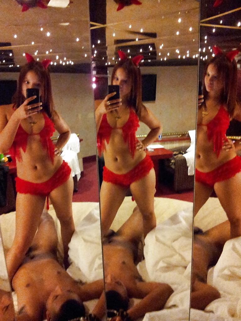 17P Latin couple motel fun