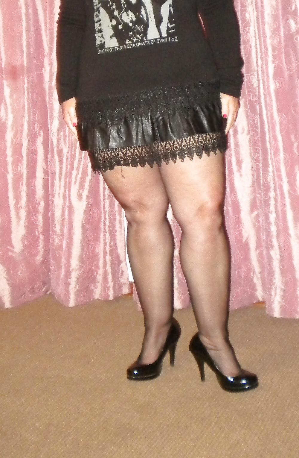 17P Legs and ass in pantyhose