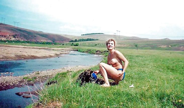 25P Some pics of Amateur Milf
