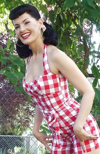 5P Modern Pin Up Bernie Dexter 2