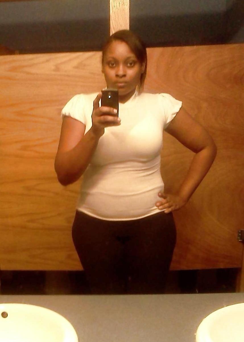 16P Cute black milf amateur
