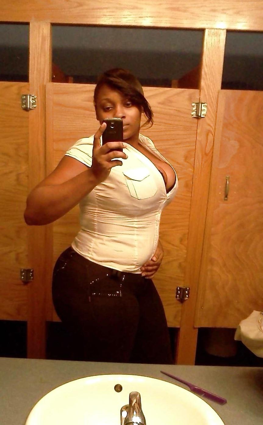 16P Cute black milf amateur