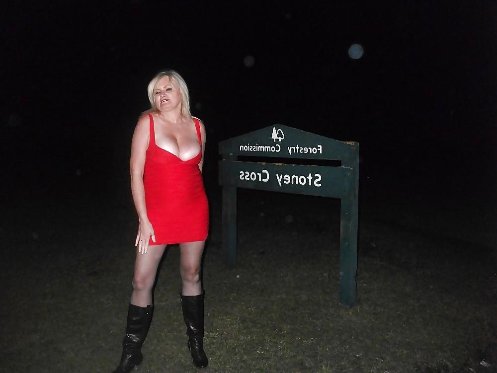 16P UK Amateur Slut Milf Samantha 45