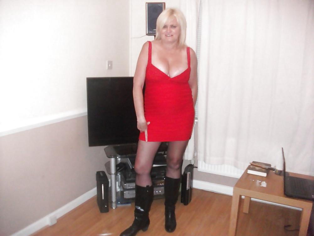 16P UK Amateur Slut Milf Samantha 45