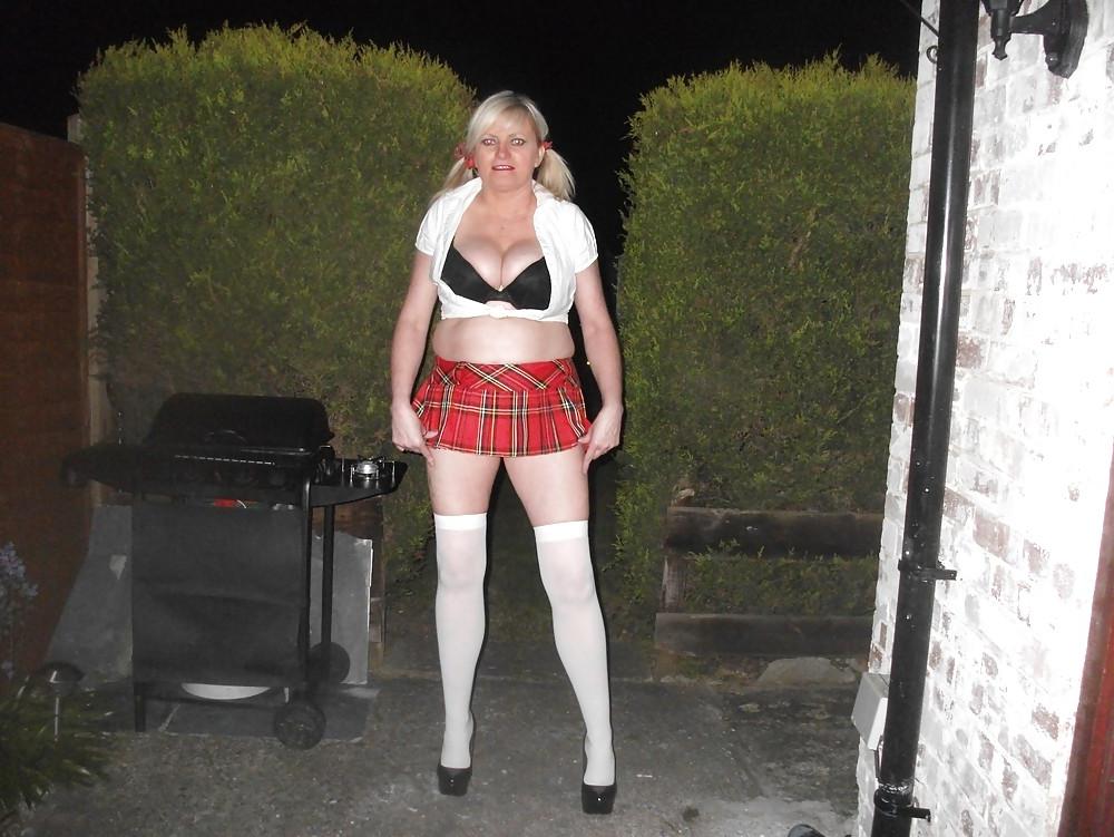 8P UK Amateur Slut Milf Samantha 44