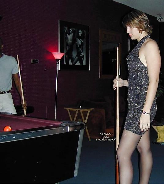 12P Bar Slut Milf