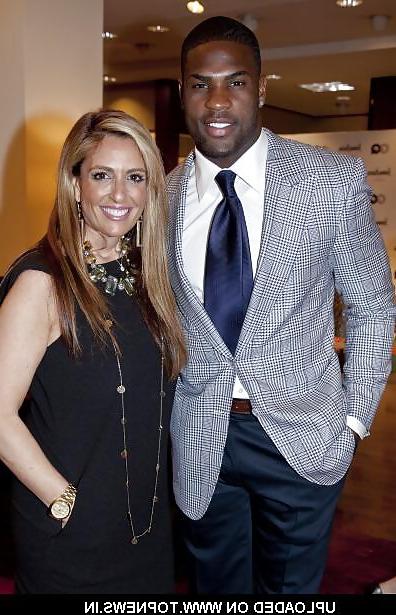 25P Snowbunny Trouble: NFL Star BANGS Teammates Wife!