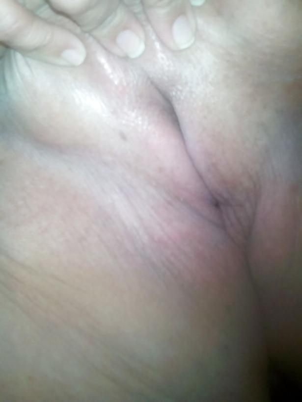 23P Amatuer 37 year old milf selfies