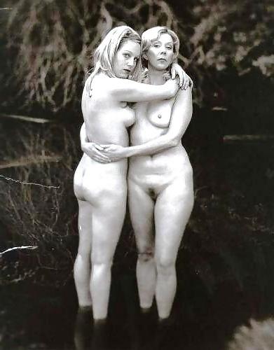 25P Older Women & Their Younger Lesbian Lovers 4