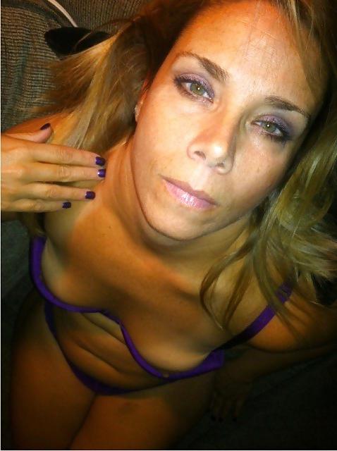 25P Amateur blonde milf phat ass