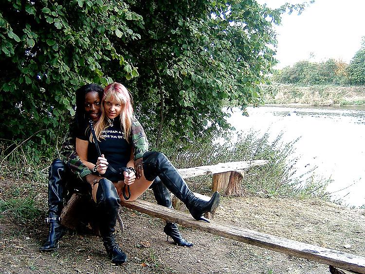 16P Two lesbians outdoor